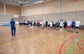 В ФОК «Молодёжный» прошла товарищеская игра по волейболу с командой МКСЦ «Зодиак»